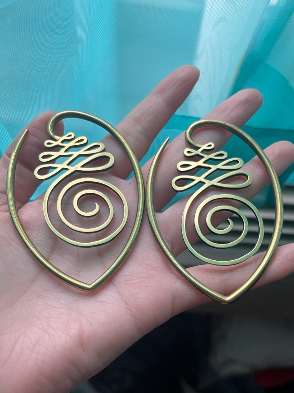Quetzalli Unalome Brass Ear Weights
